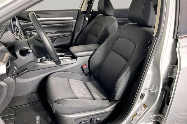 Used 2023 Nissan Altima 2.5 SV w/ SV Premium Package FWD image 20
