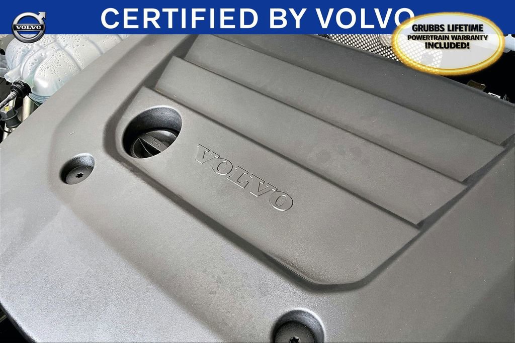 Certified 2025 Volvo XC40 B5 Core image 43