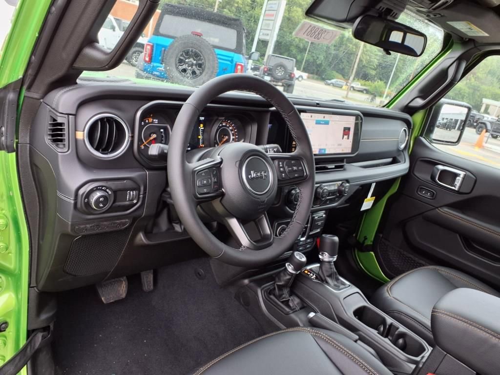 New 2025 Jeep Gladiator Sport image 8