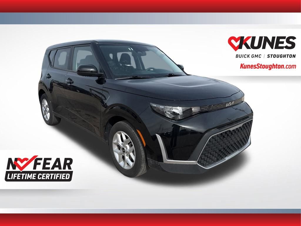 Used 2025 Kia Soul LX