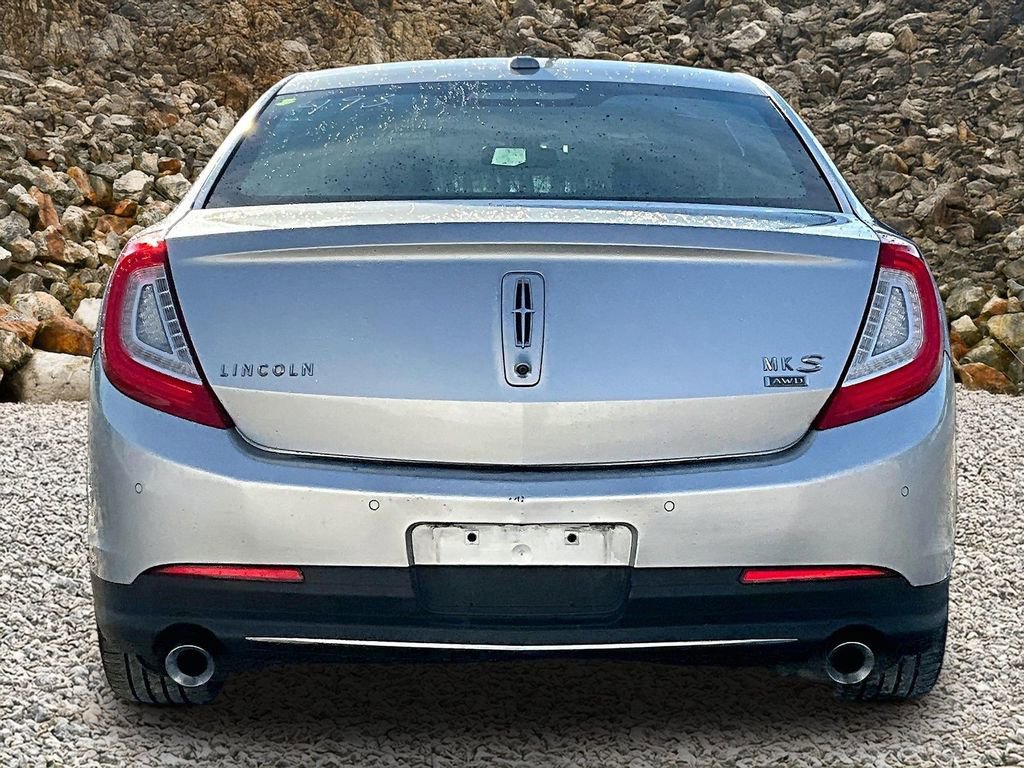 Used 2013 Lincoln MKS AWD image 4