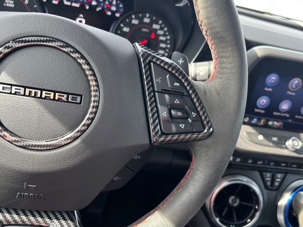 Used 2022 Chevrolet Camaro ZL1 RWD image 31