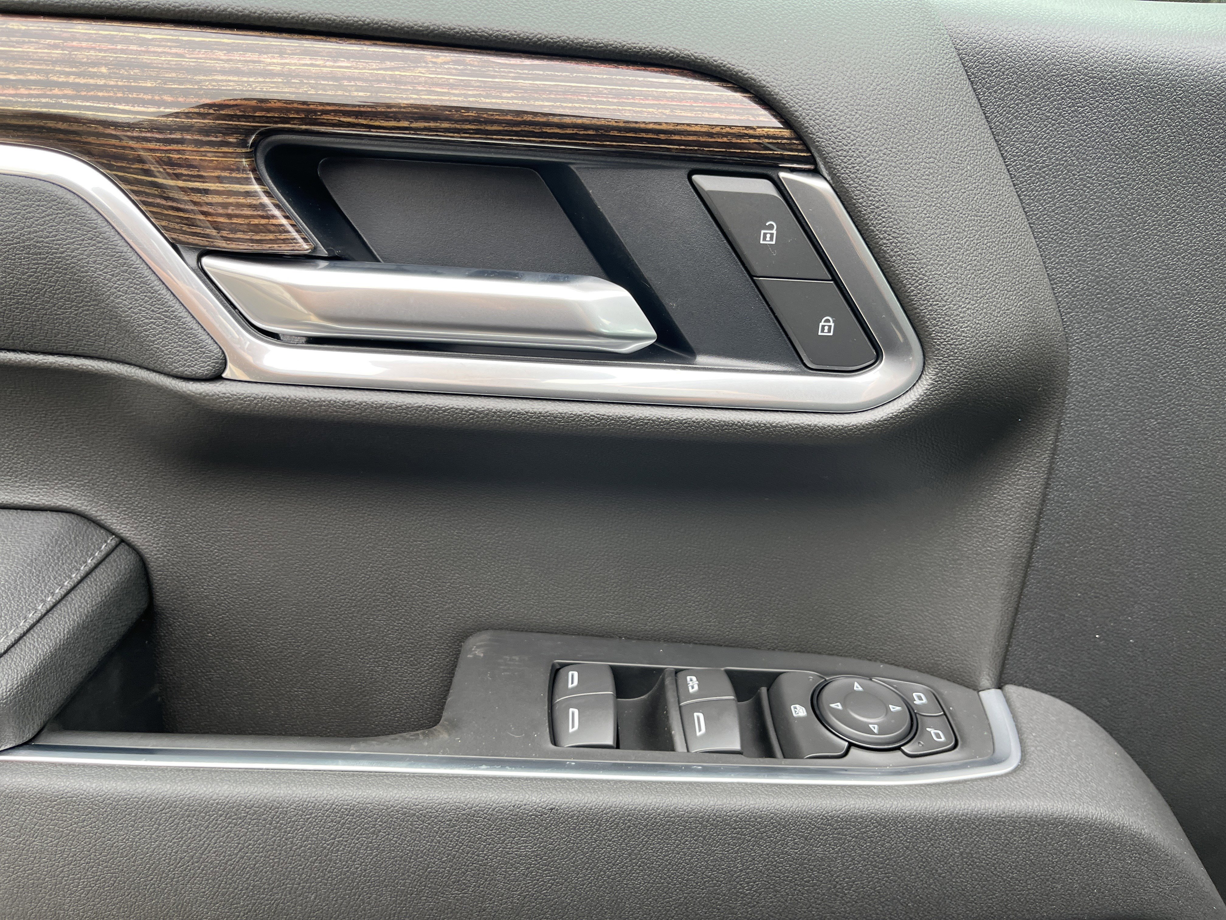 New 2026 GMC Sierra 1500 Elevation w/ Elevation Premium Package AWD/4WD image 28