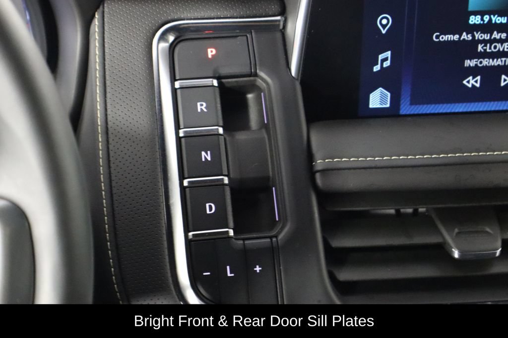 Used 2024 Chevrolet Tahoe Premier AWD/4WD image 28