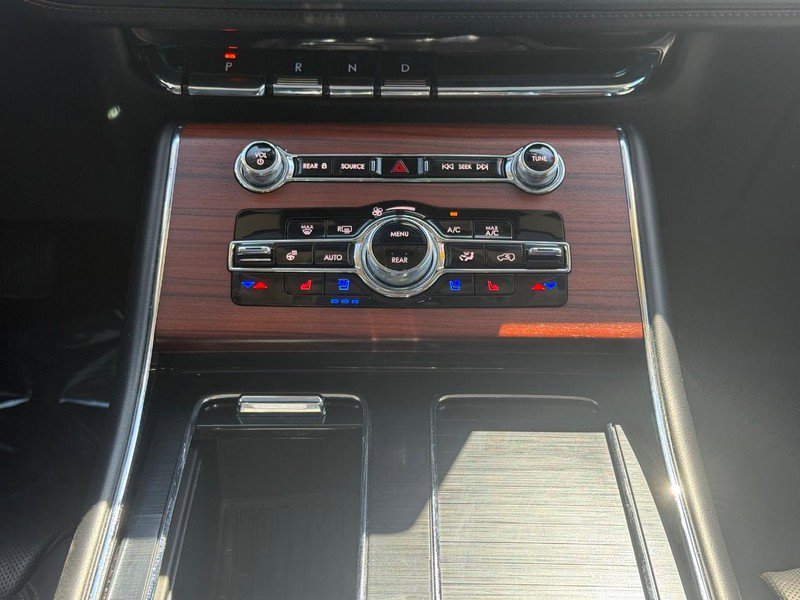 Certified 2022 Lincoln Aviator Reserve w/ Equipment Group 201A AWD/4WD image 24