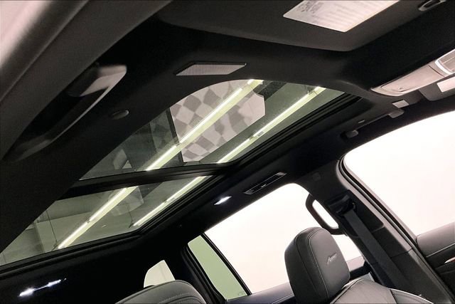 Used 2025 Buick Enclave Avenir w/ Trailering Package, 5000 lbs. image 19