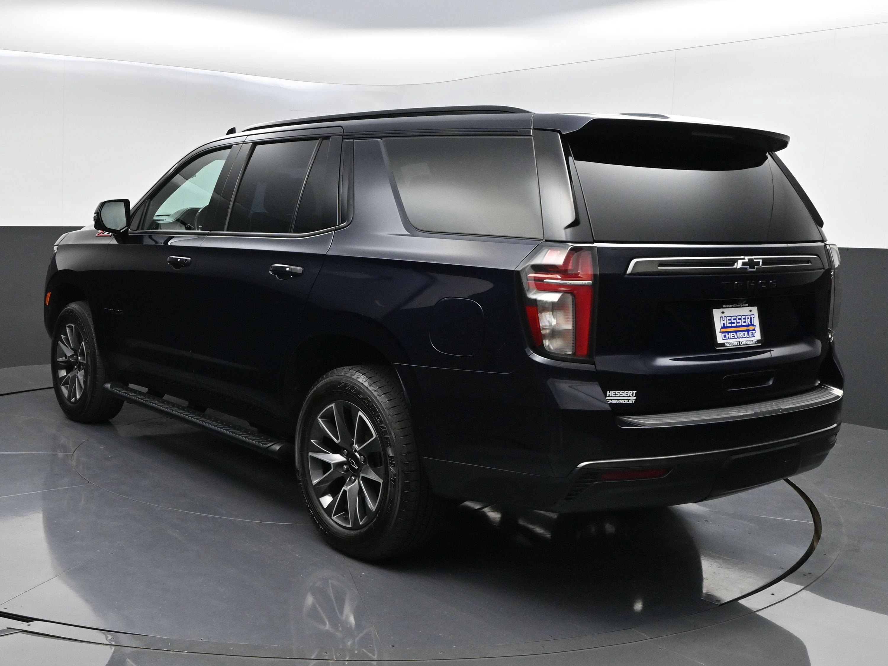 Certified 2021 Chevrolet Tahoe Z71 w/ Z71 Signature Package AWD/4WD image 5