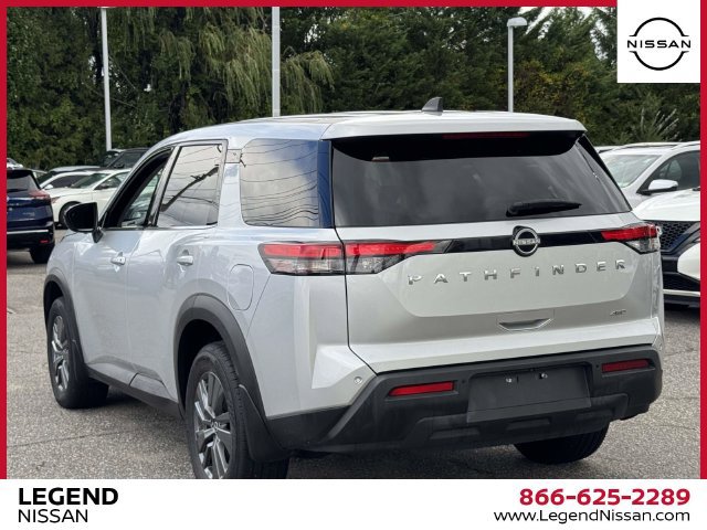 Used 2024 Nissan Pathfinder S AWD/4WD image 8