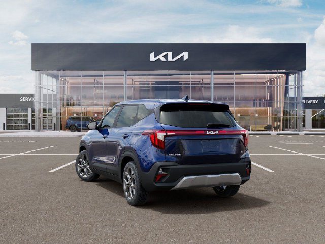New 2026 Kia Seltos LX AWD/4WD image 4