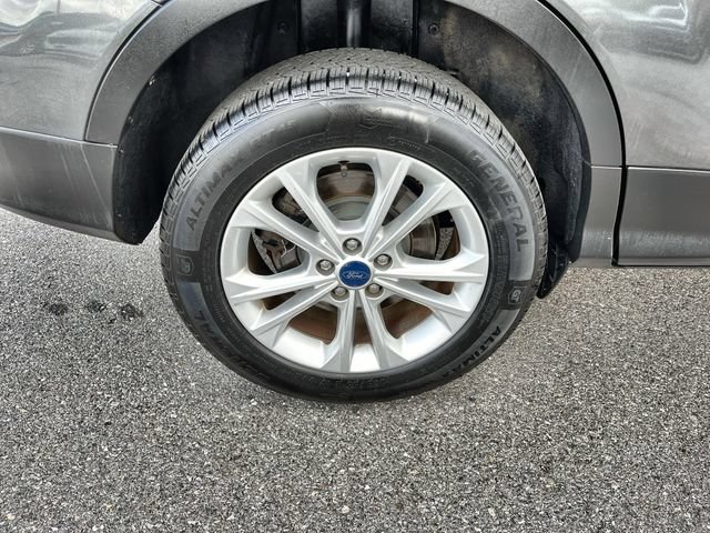 Used 2017 Ford Escape SE AWD/4WD image 18