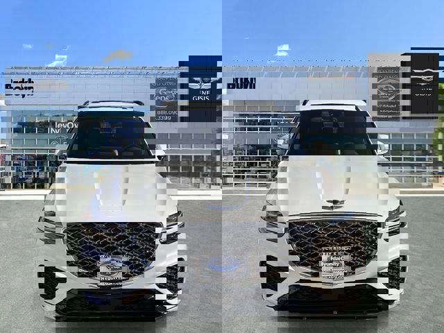Used 2025 Genesis GV70 3.5T Sport image 11