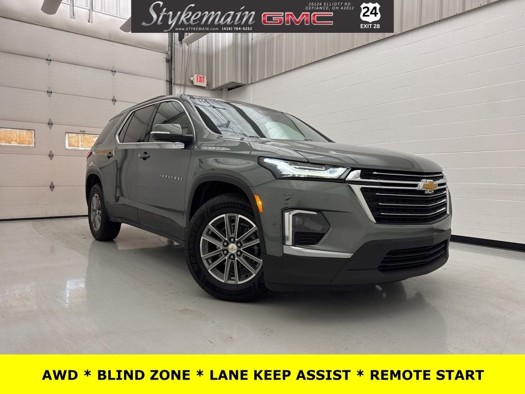 Used 2022 Chevrolet Traverse LT image 1