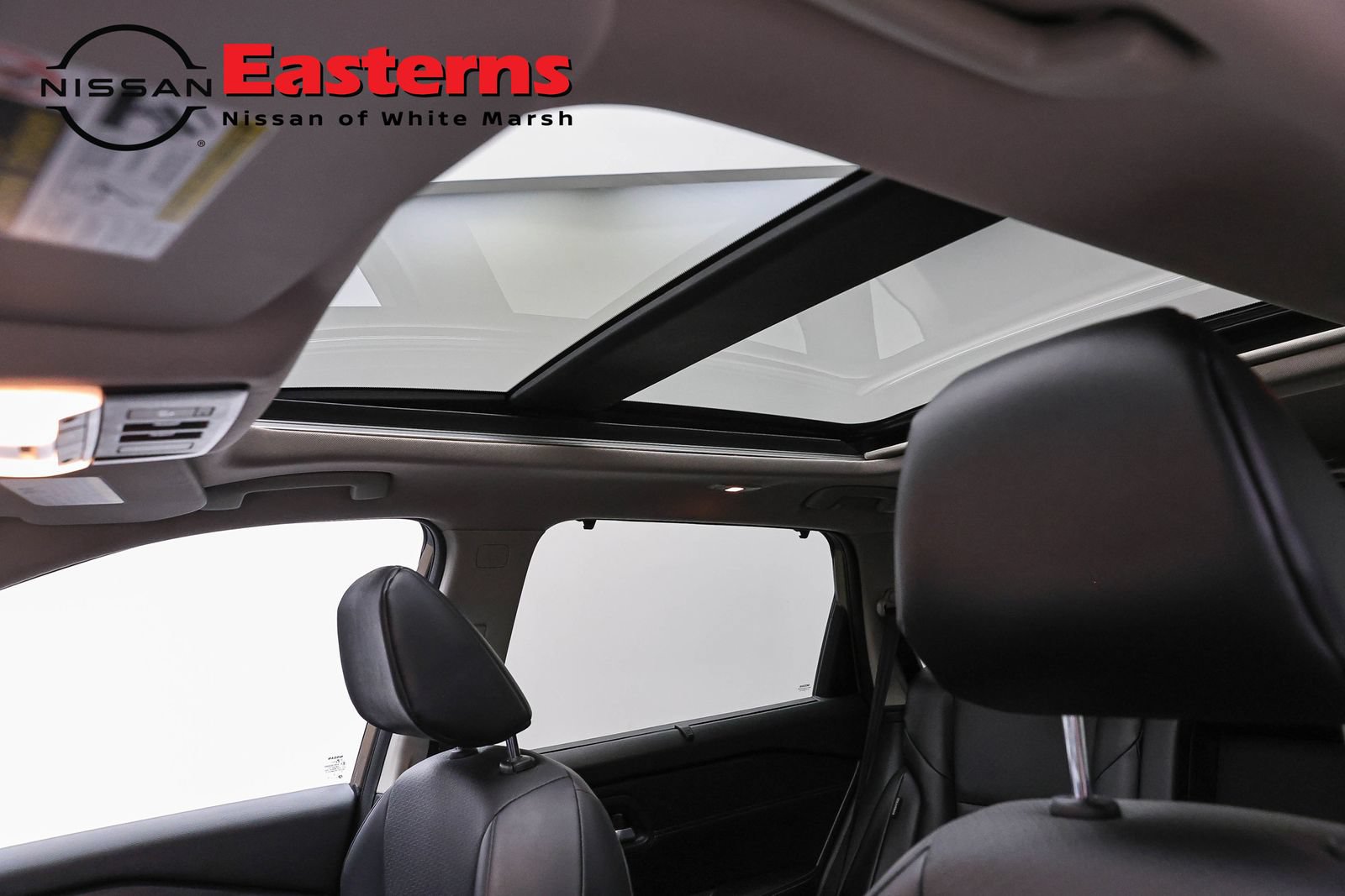 Used 2024 Nissan Rogue SV w/ SV Premium Package FWD image 35