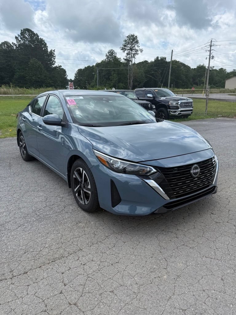 Used 2025 Nissan Sentra SV w/ All-Weather Package FWD image 4