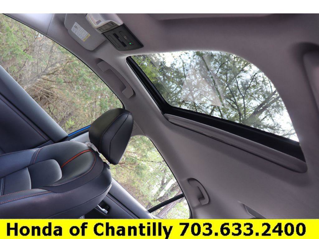 Used 2021 Nissan Sentra SR w/ SR Premium Package image 21