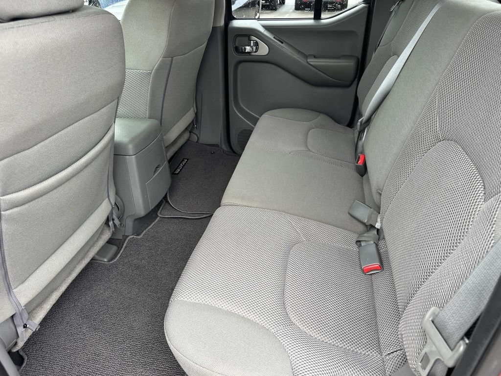 Used 2020 Nissan Frontier SV AWD/4WD image 15