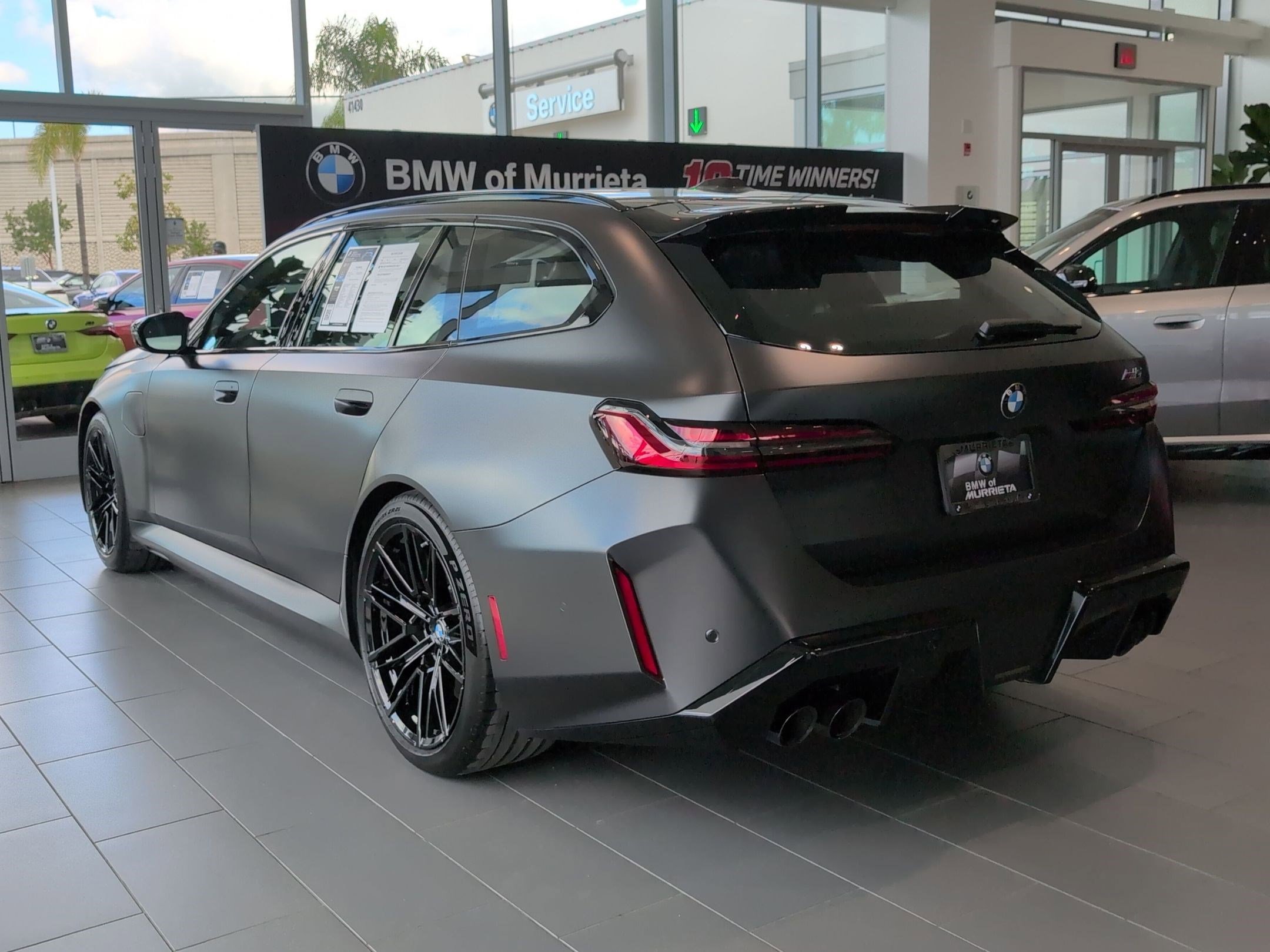 Used 2025 BMW M5 Touring w/ Executive Package image 8