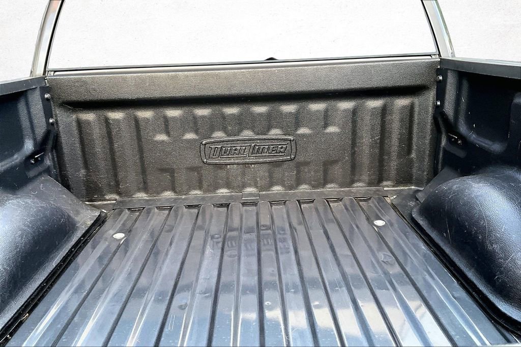 Used 2011 Ford F150 XLT w/ XLT Chrome Pkg AWD/4WD image 8