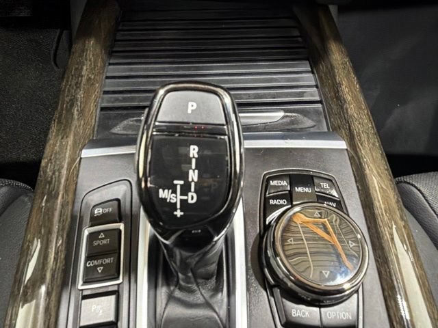 Used 2016 BMW X5 xDrive50i AWD/4WD image 42