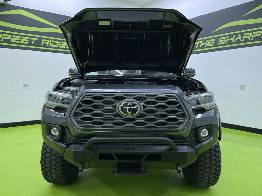 Used 2021 Toyota Tacoma TRD Off-Road w/ TRD Premium Off Road Package image 4