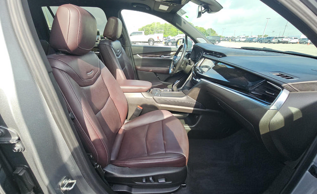 Used 2023 Cadillac XT6 Premium Luxury FWD image 11