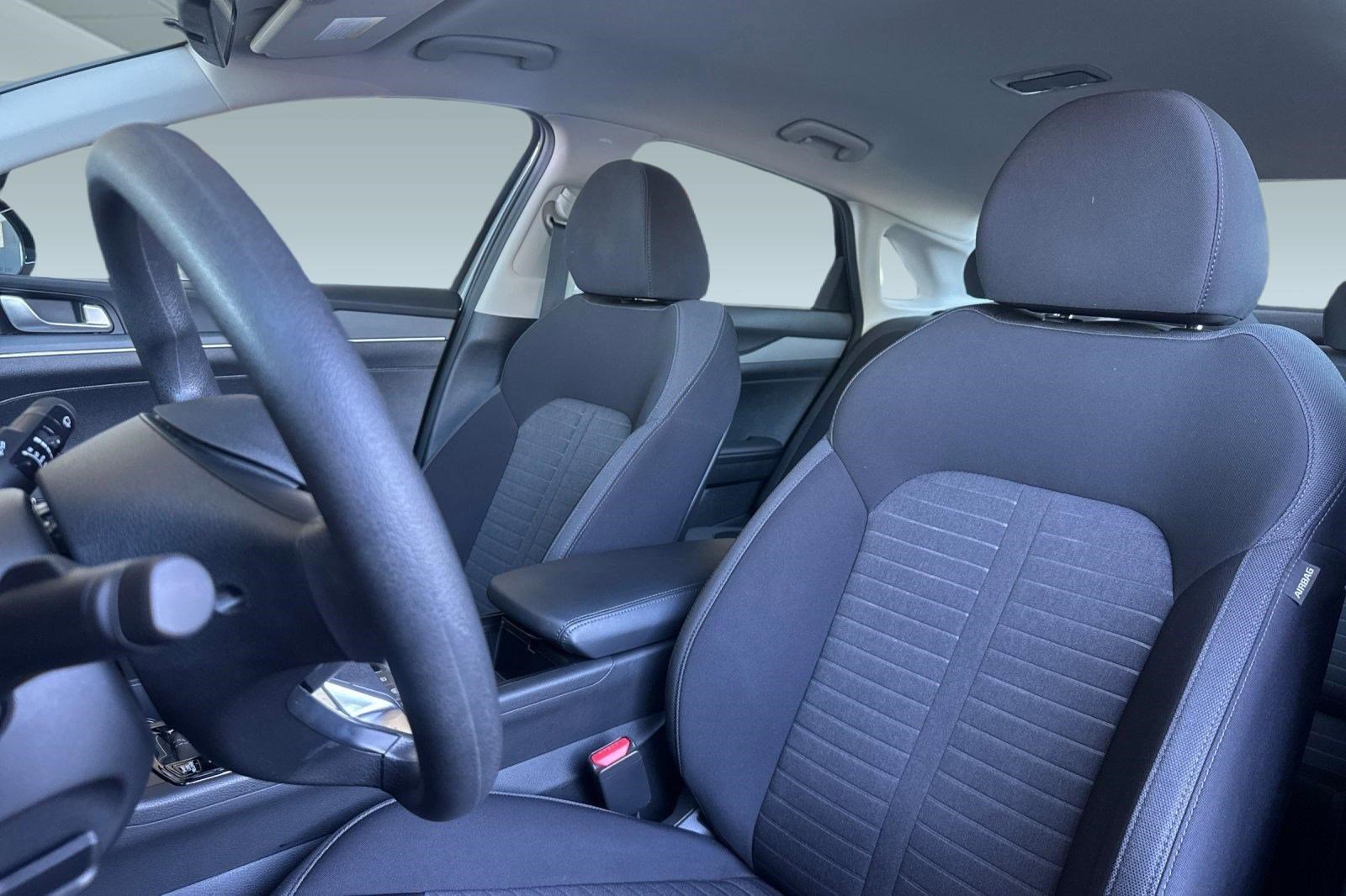 Used 2025 Kia K5 LXS image 21