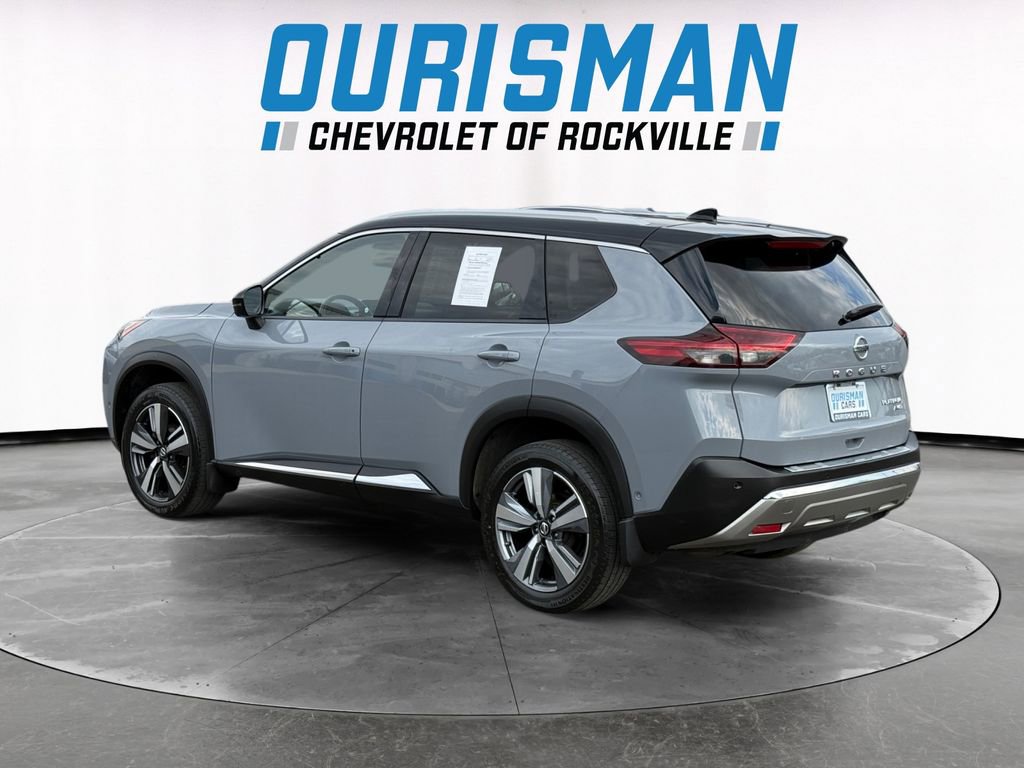 Used 2021 Nissan Rogue Platinum image 4