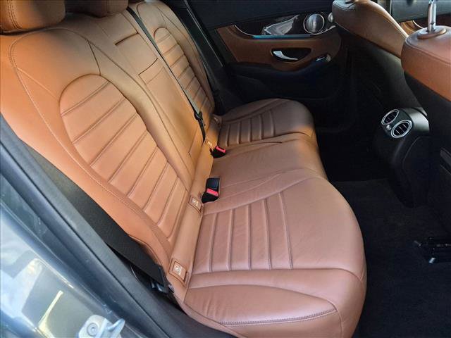 Used 2019 Mercedes-Benz GLC 300 4MATIC image 20