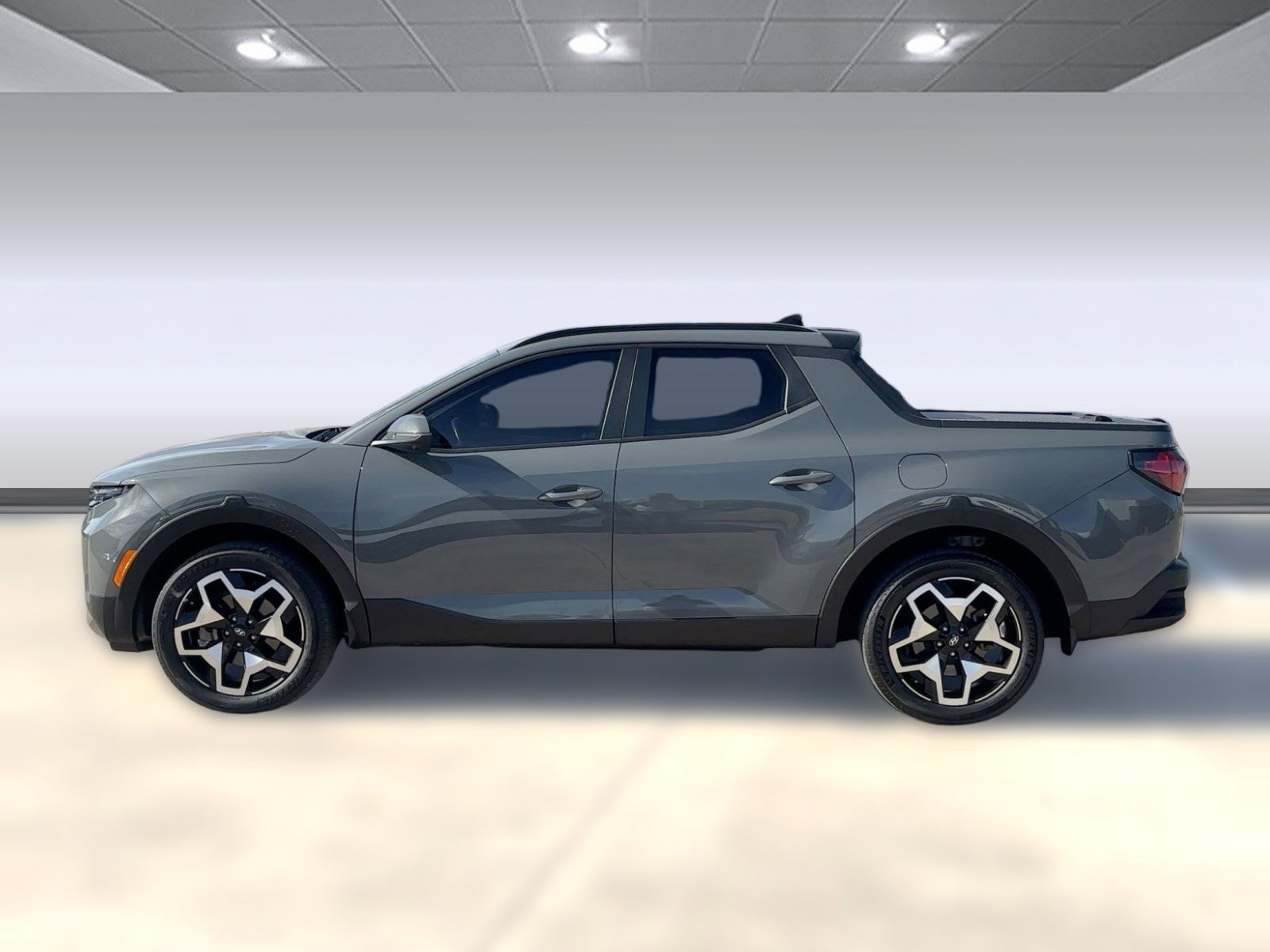 Used 2023 Hyundai Santa Cruz Limited w/ Cargo Package image 2