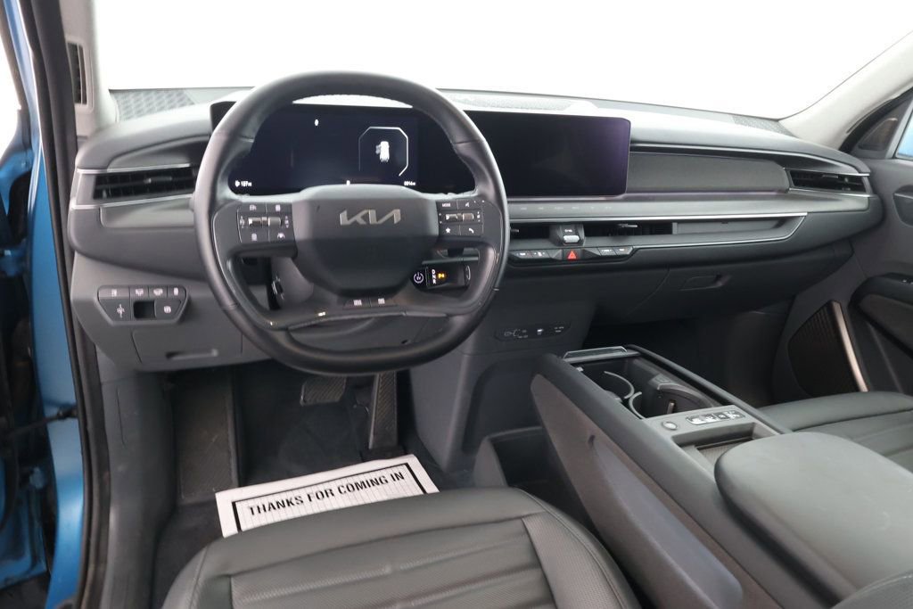 Used 2024 Kia EV9 Land image 13