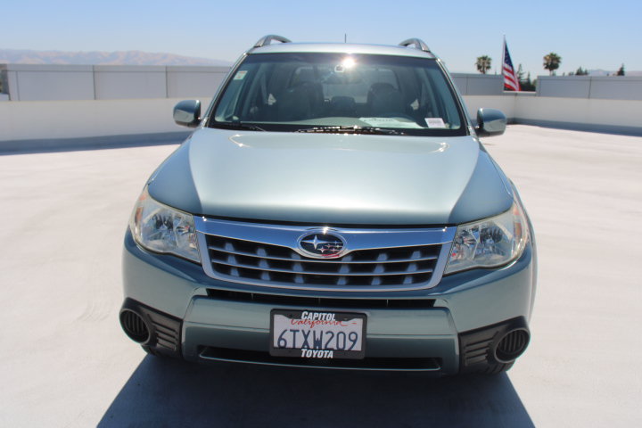 Used 2012 Subaru Forester 2.5X Premium w/ All-Weather Pkg AWD/4WD image 7