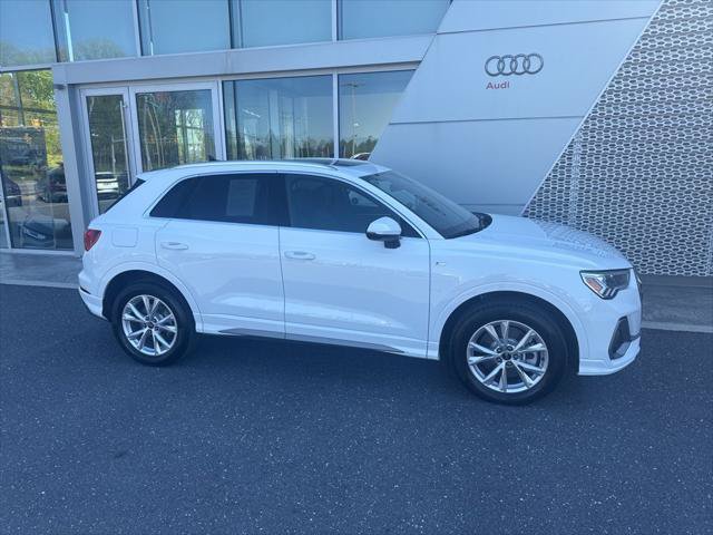 Used 2025 Audi Q3 2.0T Premium w/ Convenience Package AWD/4WD image 3