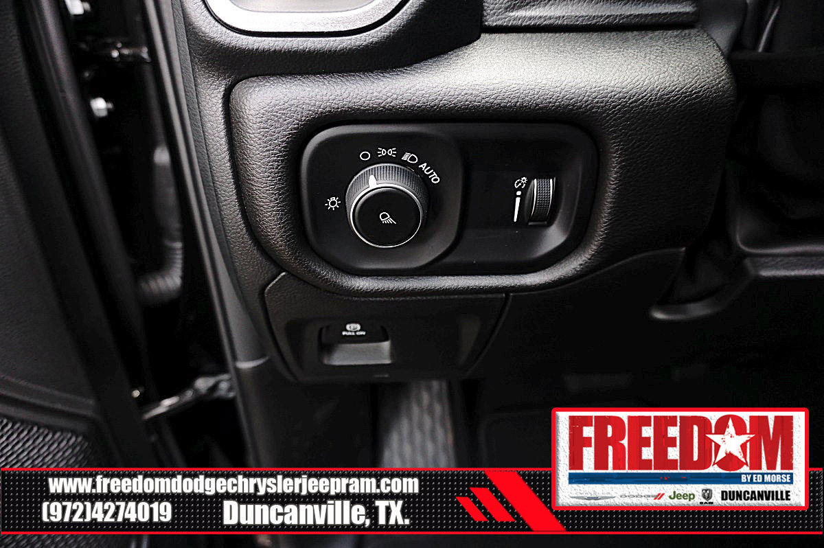 New 2025 RAM 1500 Tradesman AWD/4WD image 28