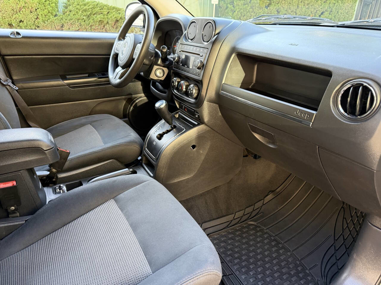 Used 2012 Jeep Compass Sport image 10