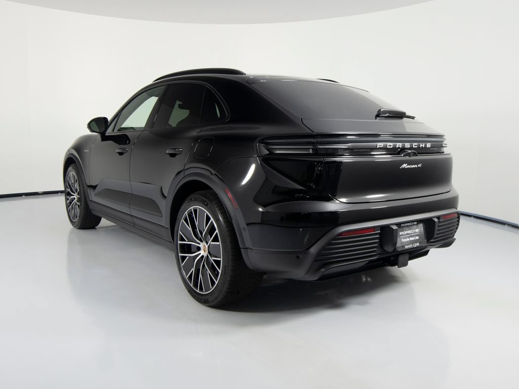 New 2026 Porsche Macan 4 Electric AWD/4WD image 8