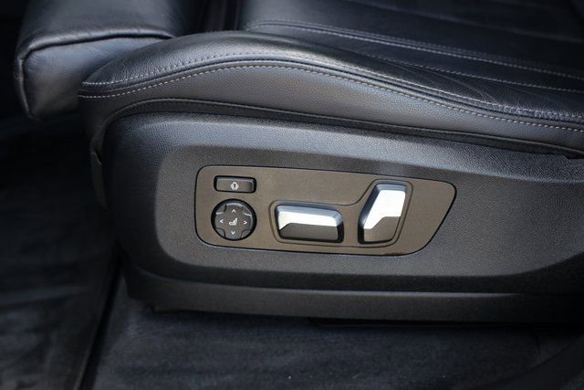 Used 2020 BMW X5 sDrive40i w/ Premium Package image 25