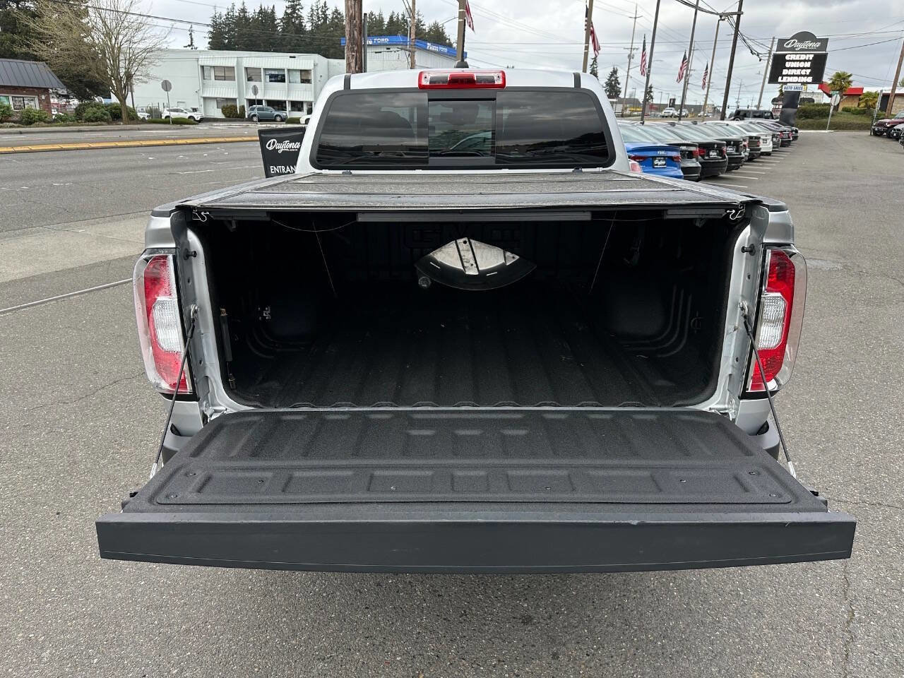 Used 2016 GMC Canyon SLT AWD/4WD image 8