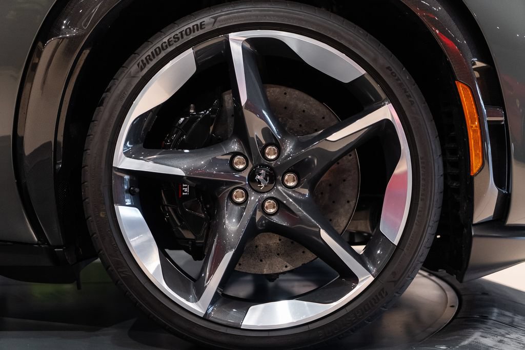 Certified 2025 Ferrari Purosangue AWD/4WD image 16