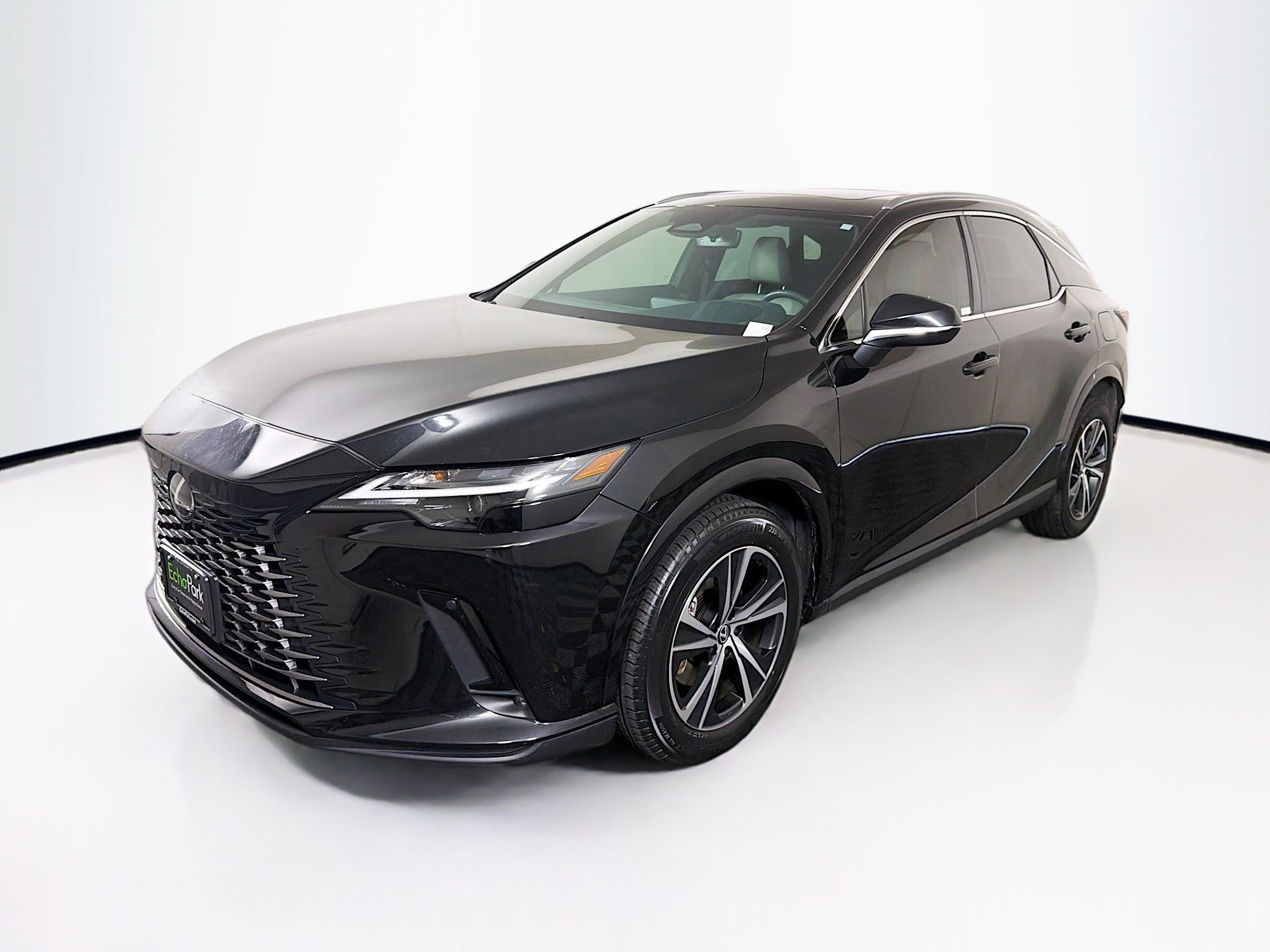 Used 2023 Lexus RX 350 Premium w/ Accessory Package FWD image 3