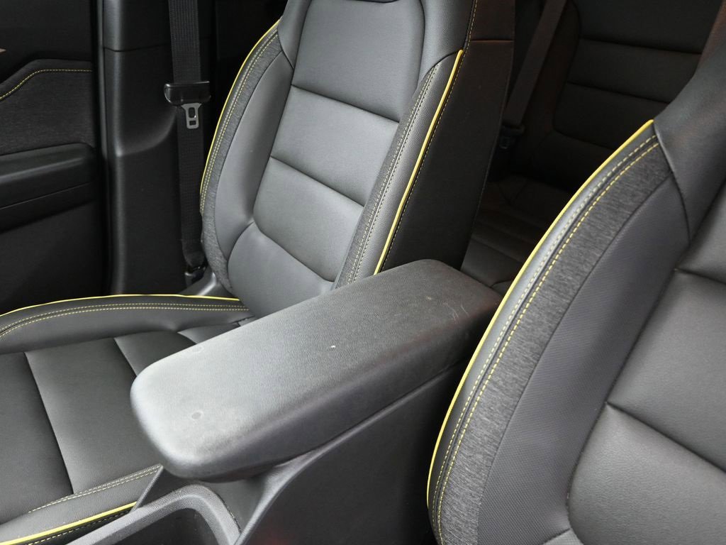 Used 2025 Chevrolet TrailBlazer ACTIV w/ Convenience Package image 14