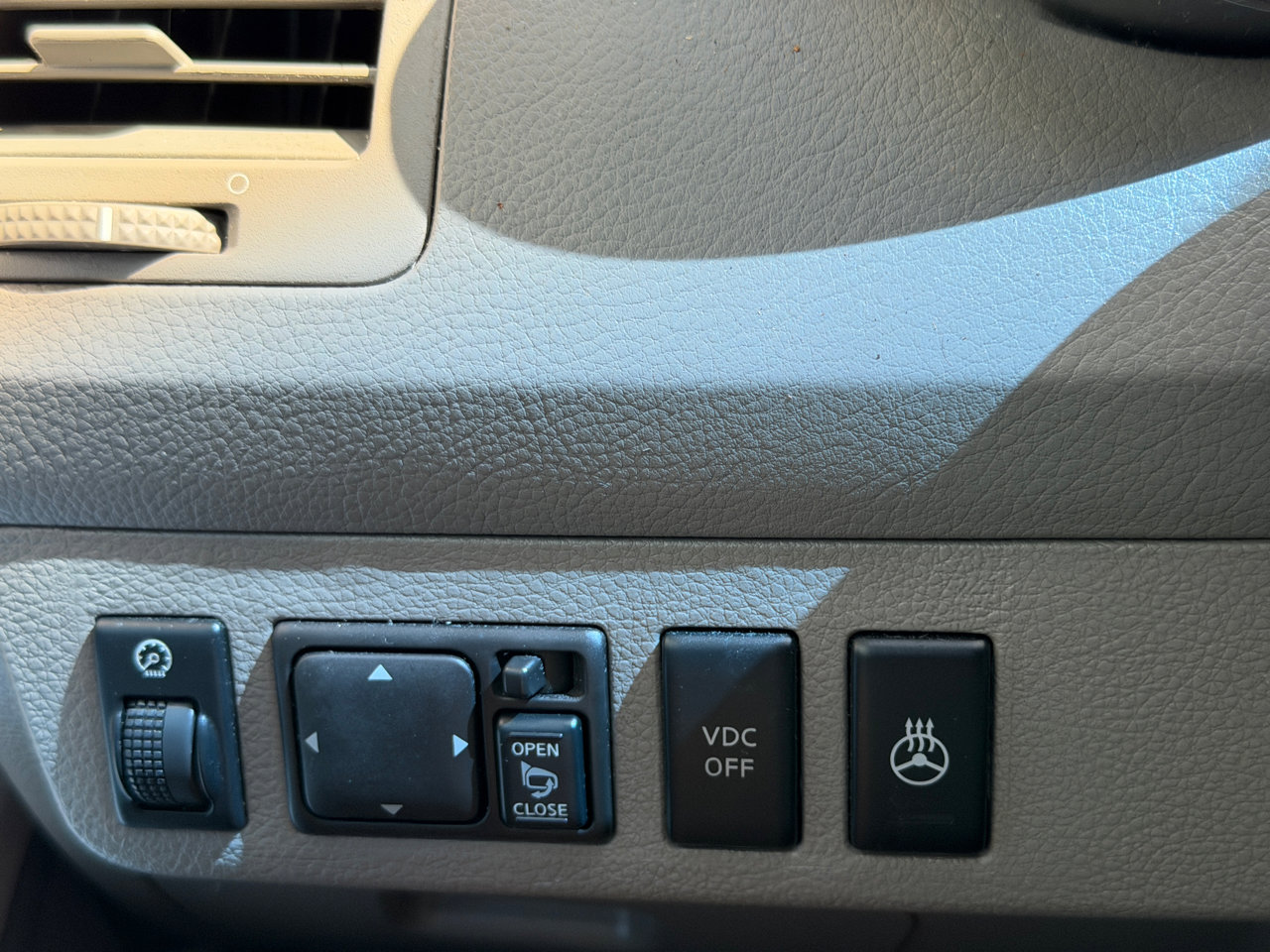 Used 2004 Nissan Maxima 3.5 SE image 18