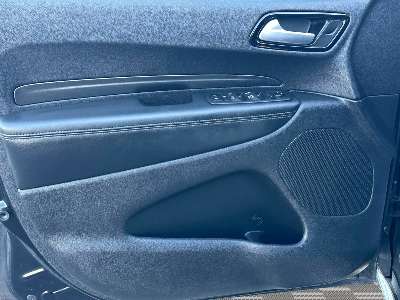 Used 2022 Dodge Durango SXT image 21