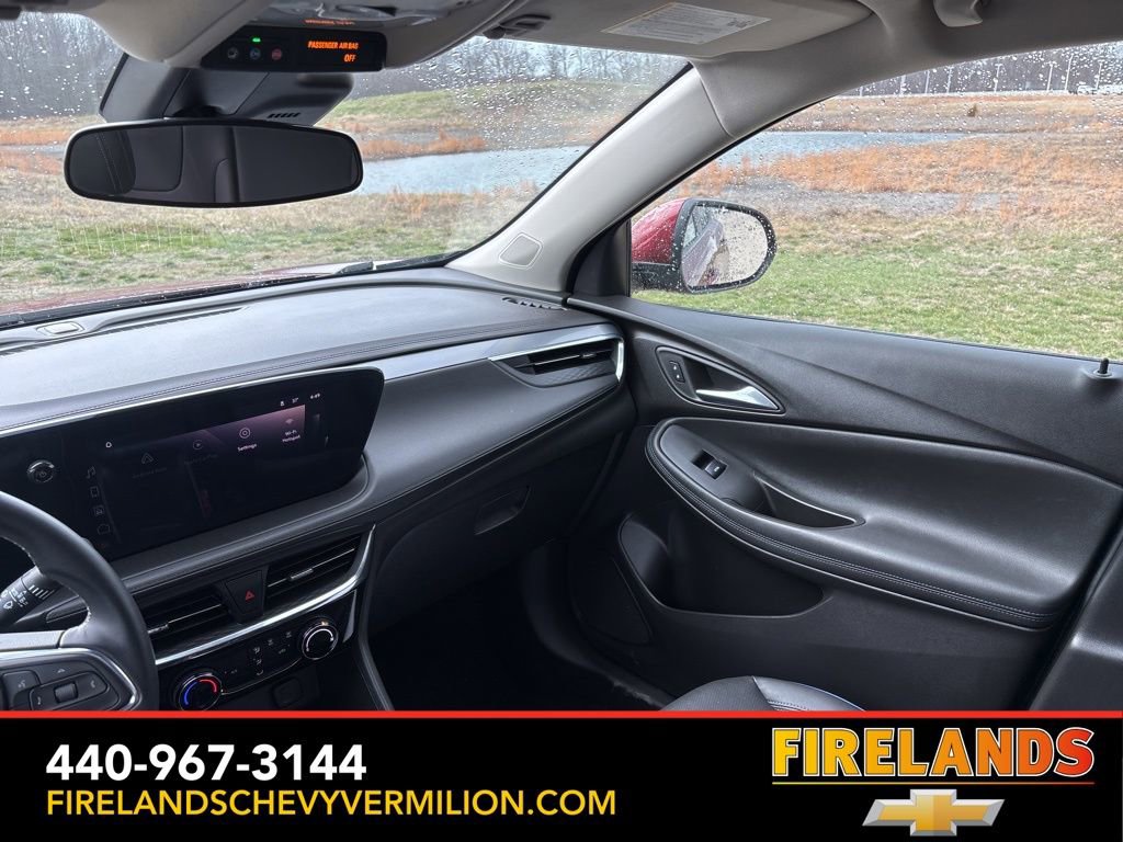 Used 2025 Buick Encore GX Sport Touring FWD image 41