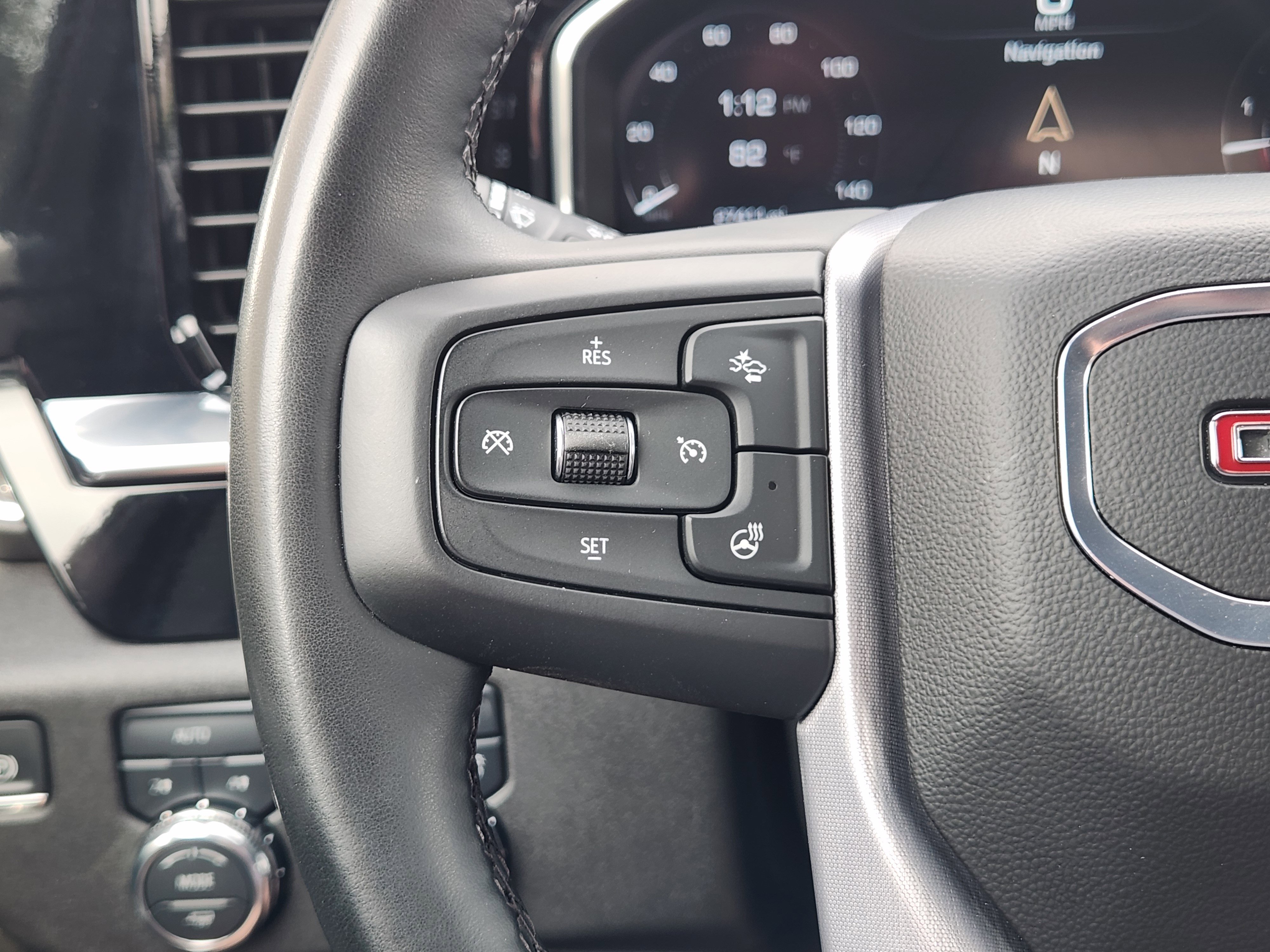 Used 2025 GMC Sierra 1500 SLT image 26