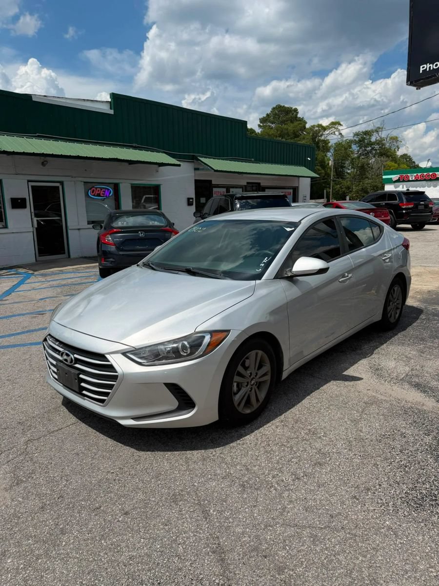 Used 2018 Hyundai Elantra SEL FWD image 3