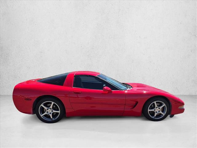 Used 2003 Chevrolet Corvette Coupe w/ Preferred Equipment Group RWD image 4