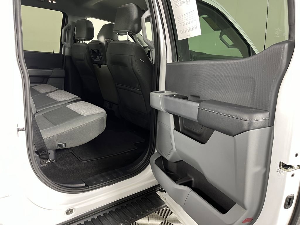 Used 2022 Ford F150 XLT w/ Trailer Tow Package image 15