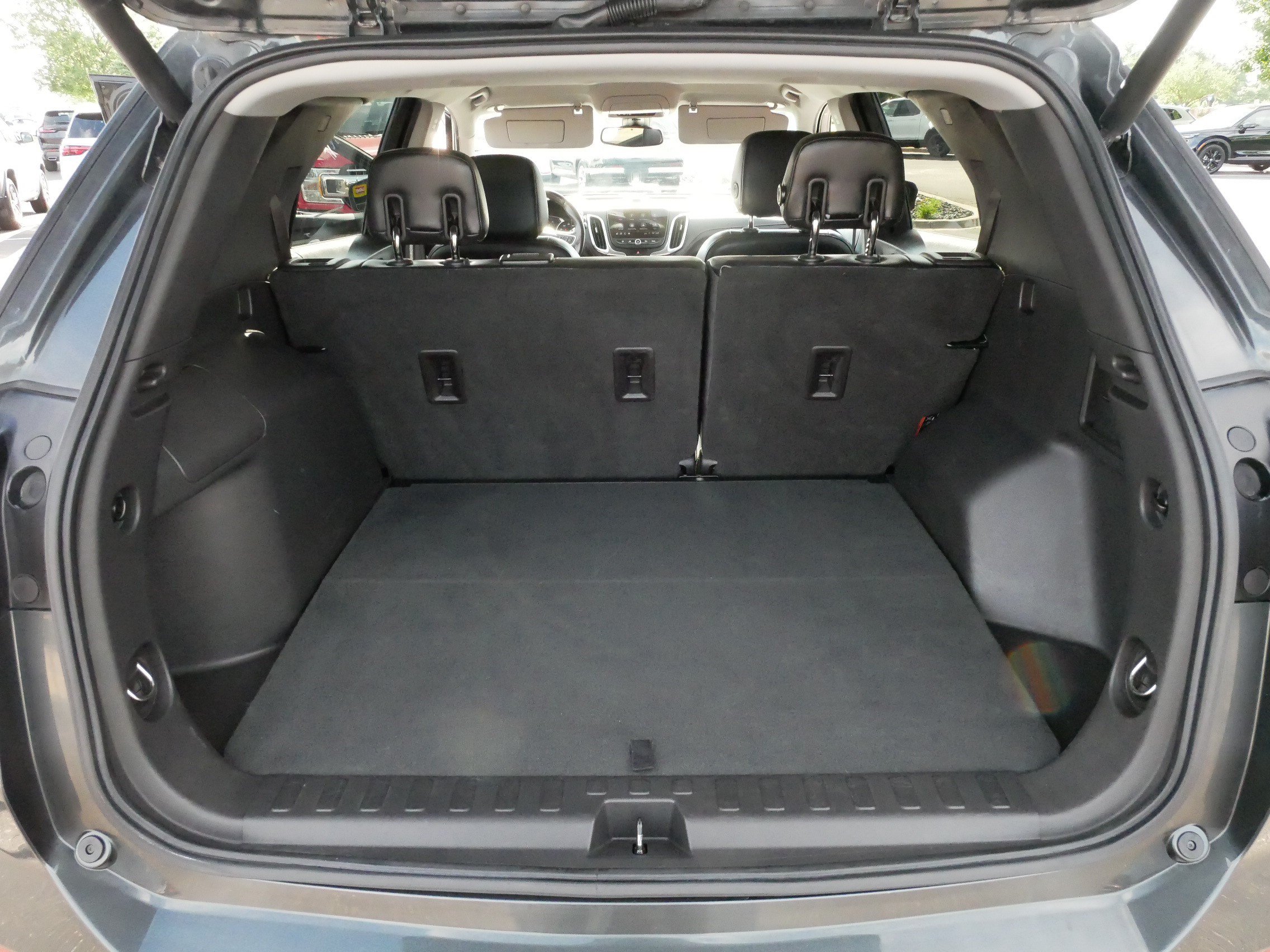 Used 2019 Chevrolet Equinox Premier AWD/4WD image 18