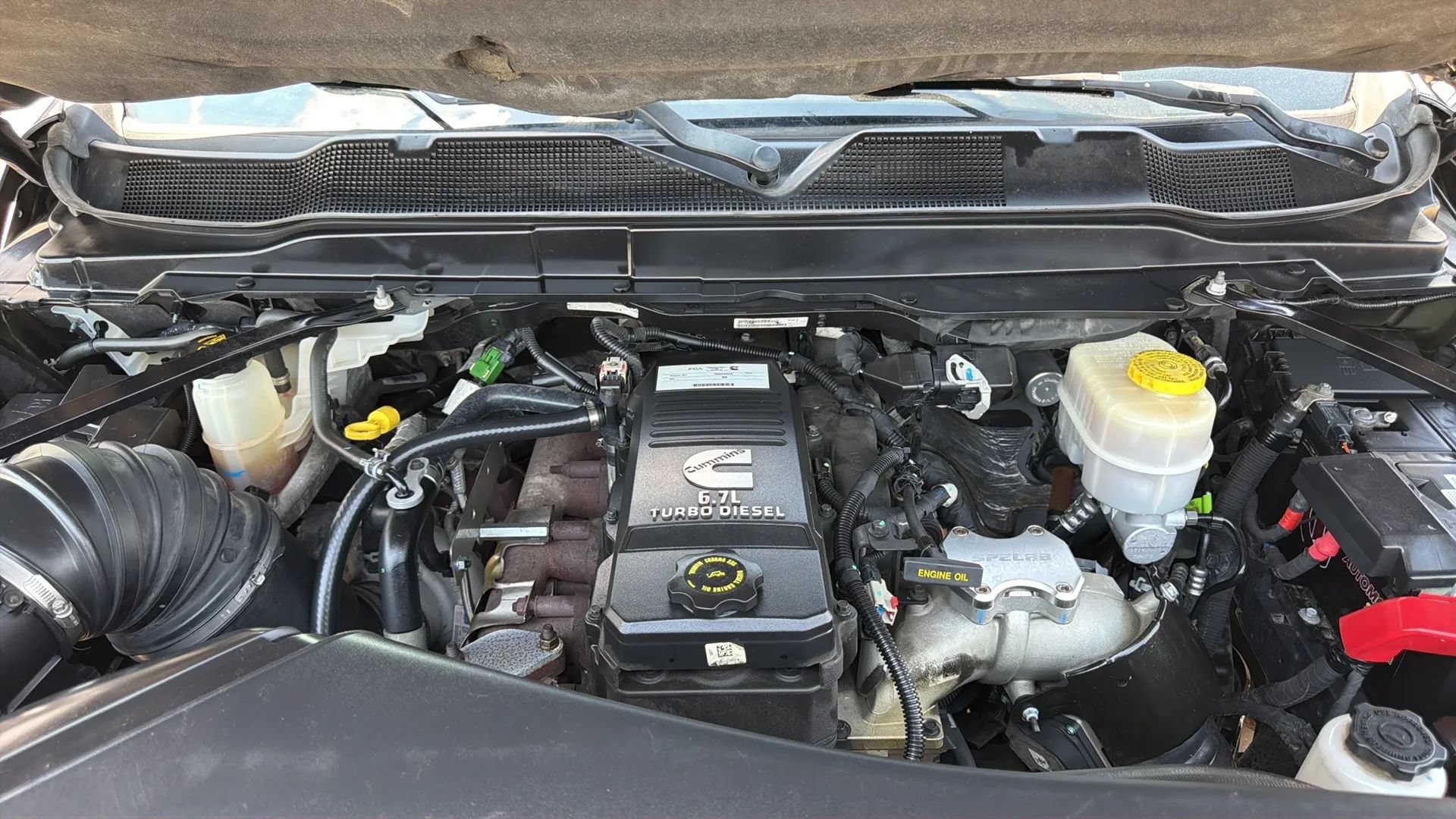 Used 2019 RAM 2500 Laramie AWD/4WD image 23