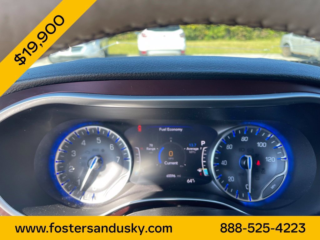 Used 2020 Chrysler Pacifica Limited FWD image 9